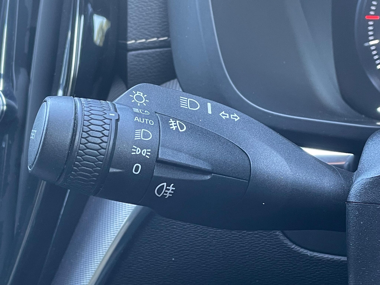 Used Volvo XC60 for sale - 76989065: Photo 32