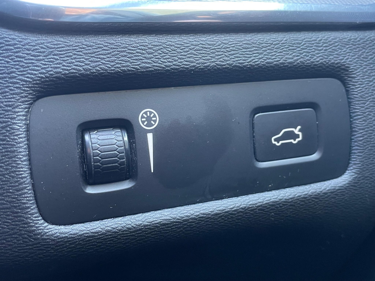 Used Volvo XC60 for sale - 76989065: Photo 45