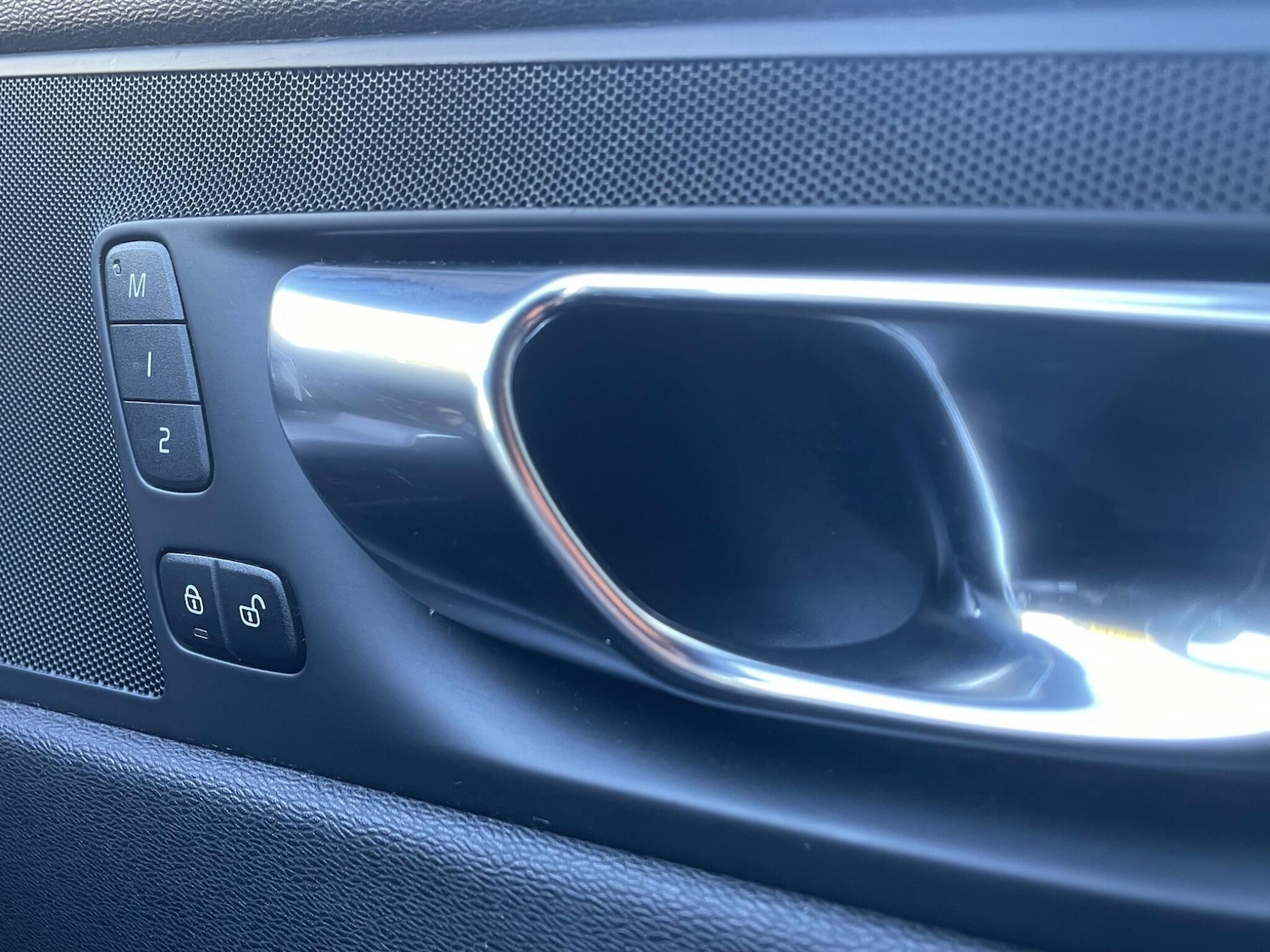 Used Volvo XC60 for sale - 76989065: Photo 46