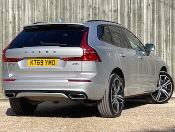 Used Volvo XC60 2020 for sale - 76989065: Photo