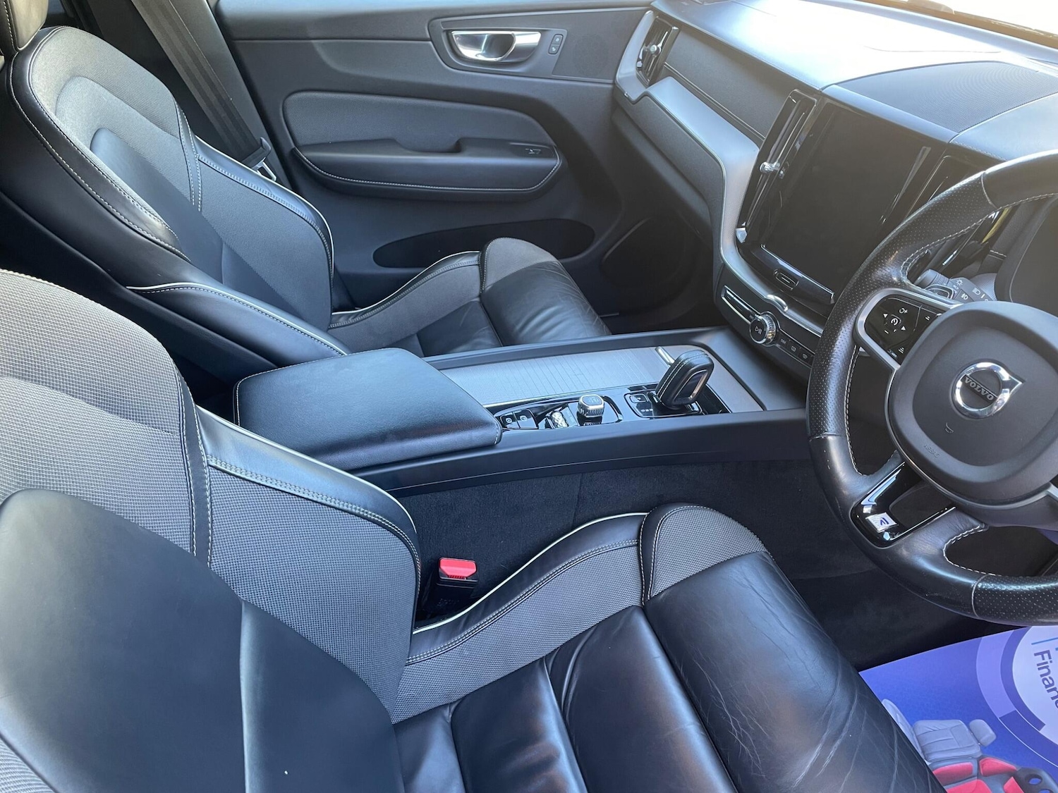 Used Volvo XC60 for sale - 76989065: Photo 5