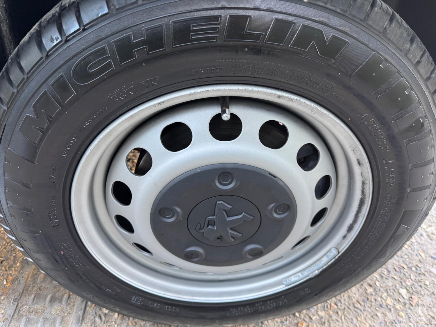 Used Peugeot Expert 2022 for sale - 77958390: Photo 24