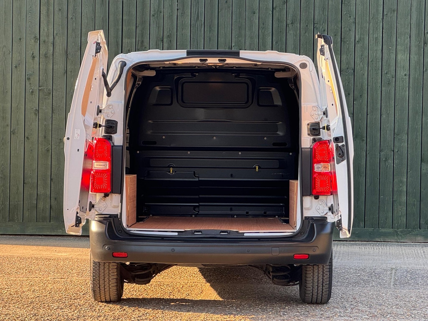 Used Peugeot Expert 2022 for sale - 77958390: Photo 30