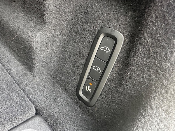 Used Volvo XC60 2019 for sale - 75364139: Photo 23