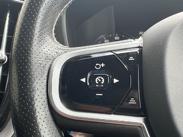 Used Volvo XC60 2019 for sale - 75364139: Photo 24