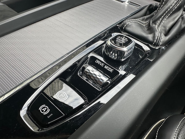 Used Volvo XC60 2019 for sale - 75364139: Photo 49