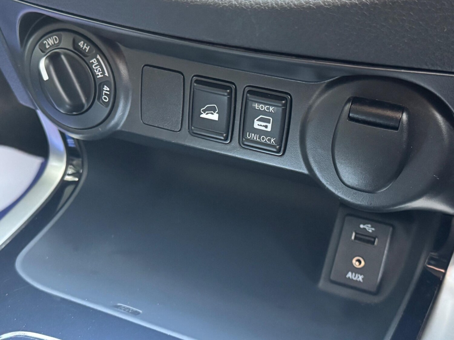 Used Nissan Navara 2018 for sale - 76573088: Photo 15