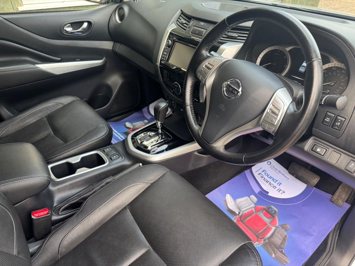 Used Nissan Navara 2018 for sale - 76573088: Photo 5