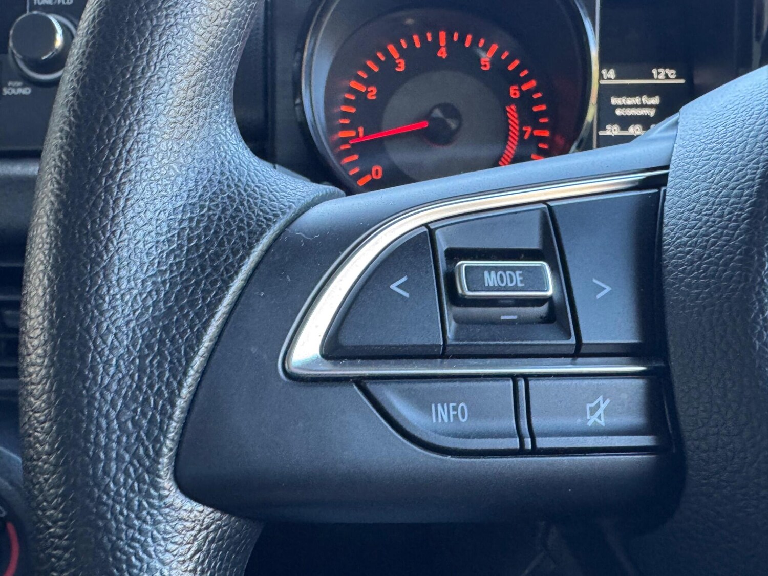 Used Suzuki Jimny for sale - 77925337: Photo 16