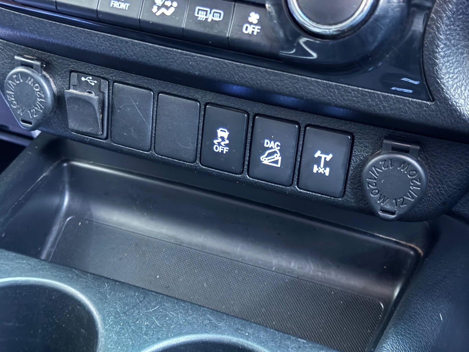 Used Toyota Hilux 2017 for sale - 77131613: Photo 15