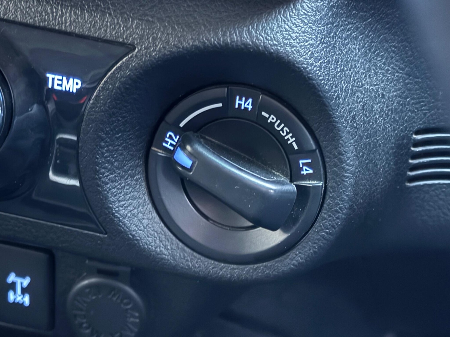 Used Toyota Hilux 2017 for sale - 77131613: Photo 17