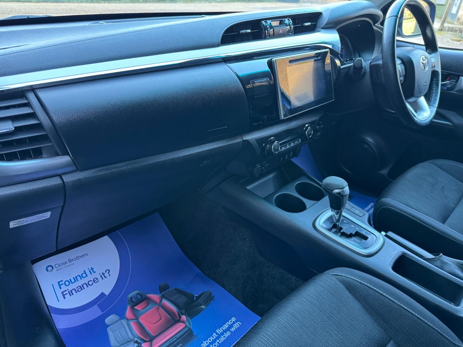 Used Toyota Hilux 2017 for sale - 77131613: Photo 18