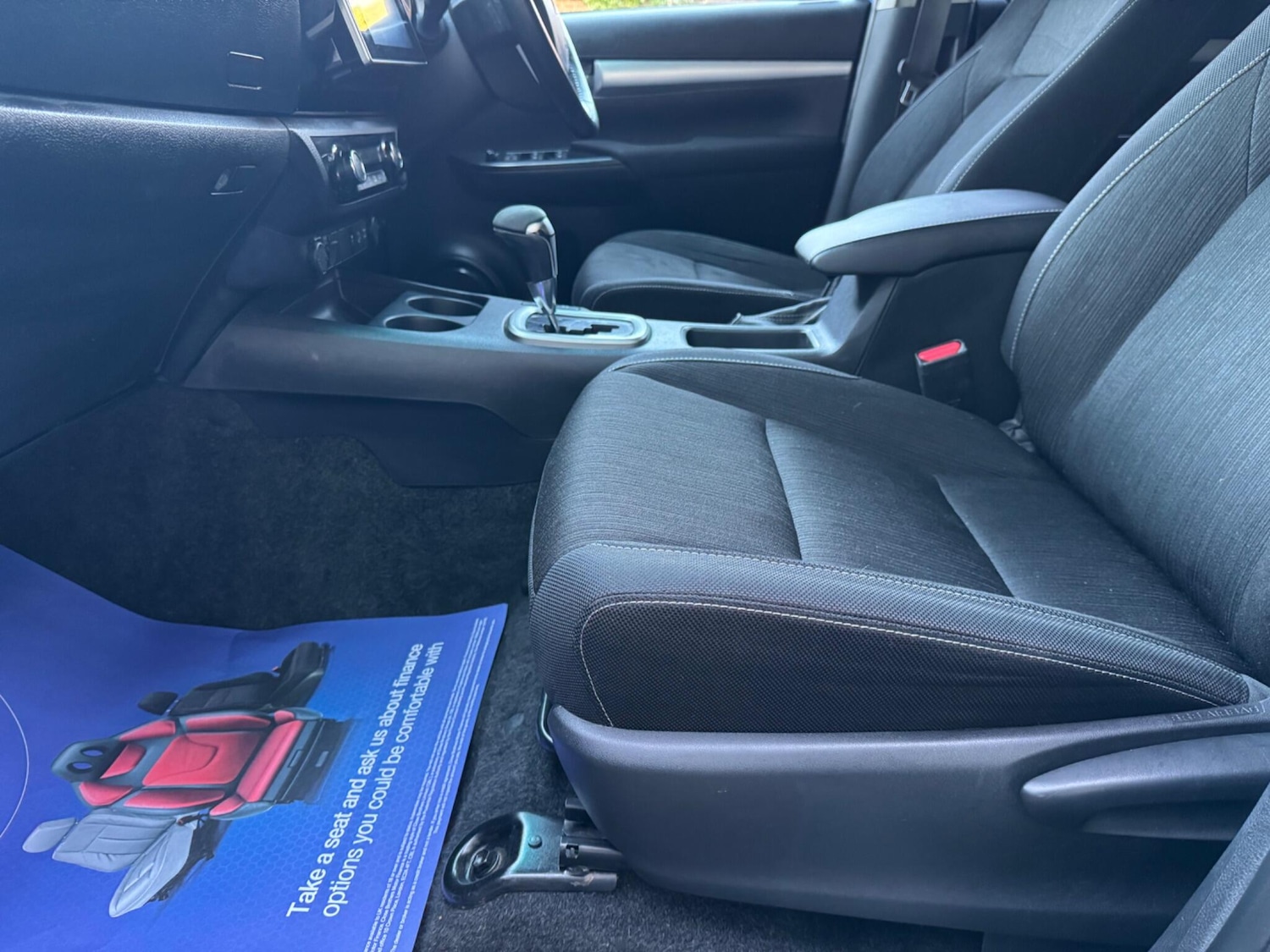 Used Toyota Hilux 2017 for sale - 77131613: Photo 28