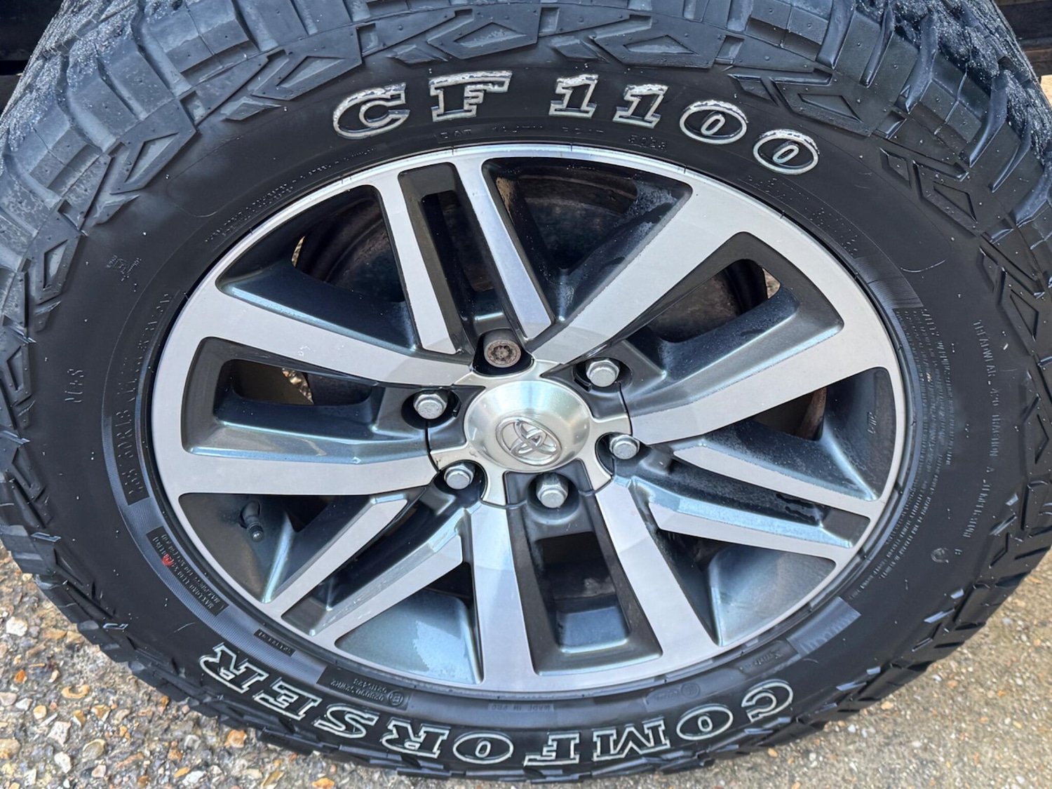 Used Toyota Hilux 2017 for sale - 77131613: Photo 36