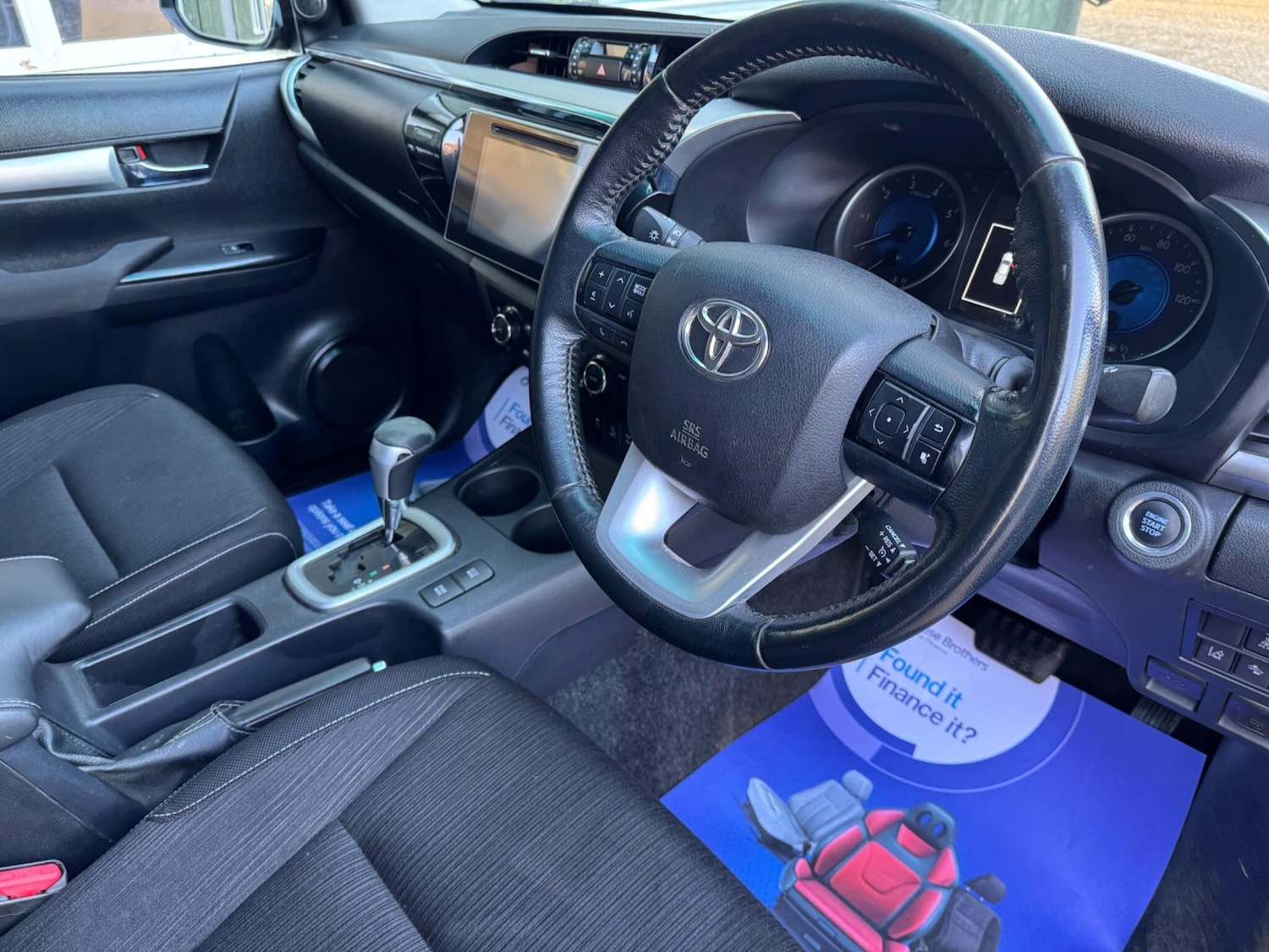 Used Toyota Hilux 2017 for sale - 77131613: Photo 8