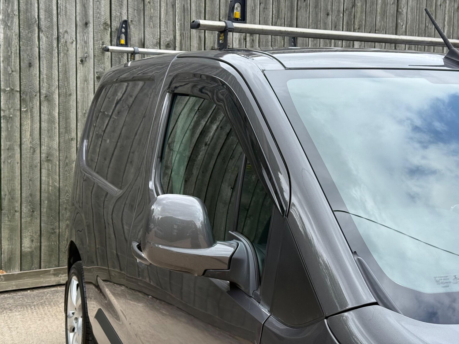 Vehicle 28