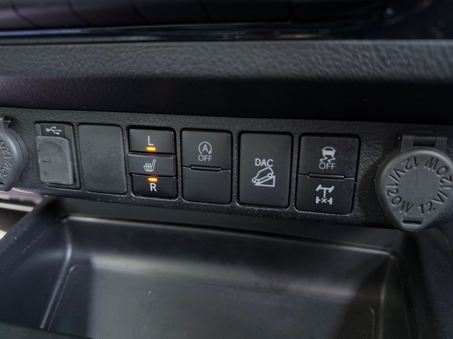 Used Toyota Hilux 2021 for sale - 76473518: Photo 15