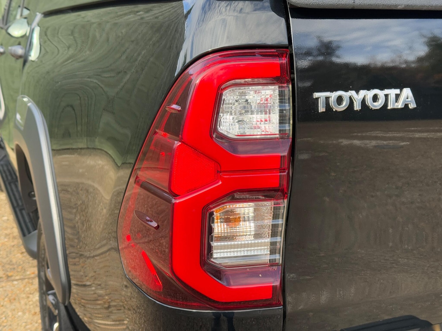 Used Toyota Hilux 2021 for sale - 76473518: Photo 48