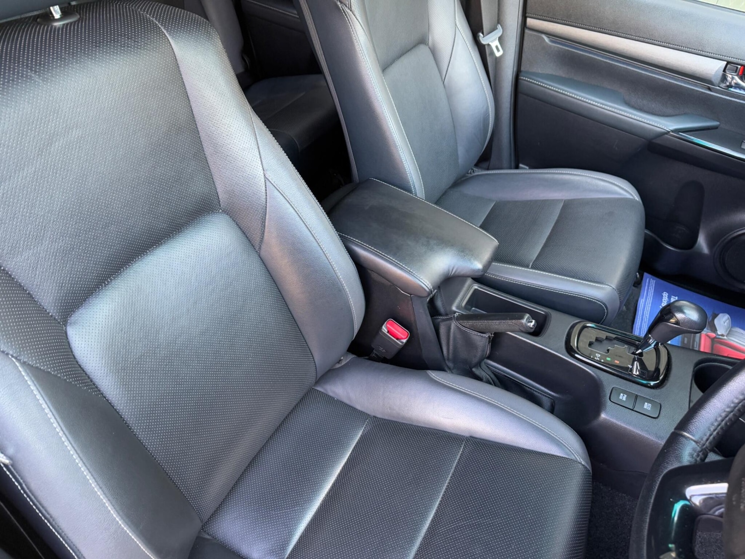 Used Toyota Hilux 2021 for sale - 76473518: Photo 5