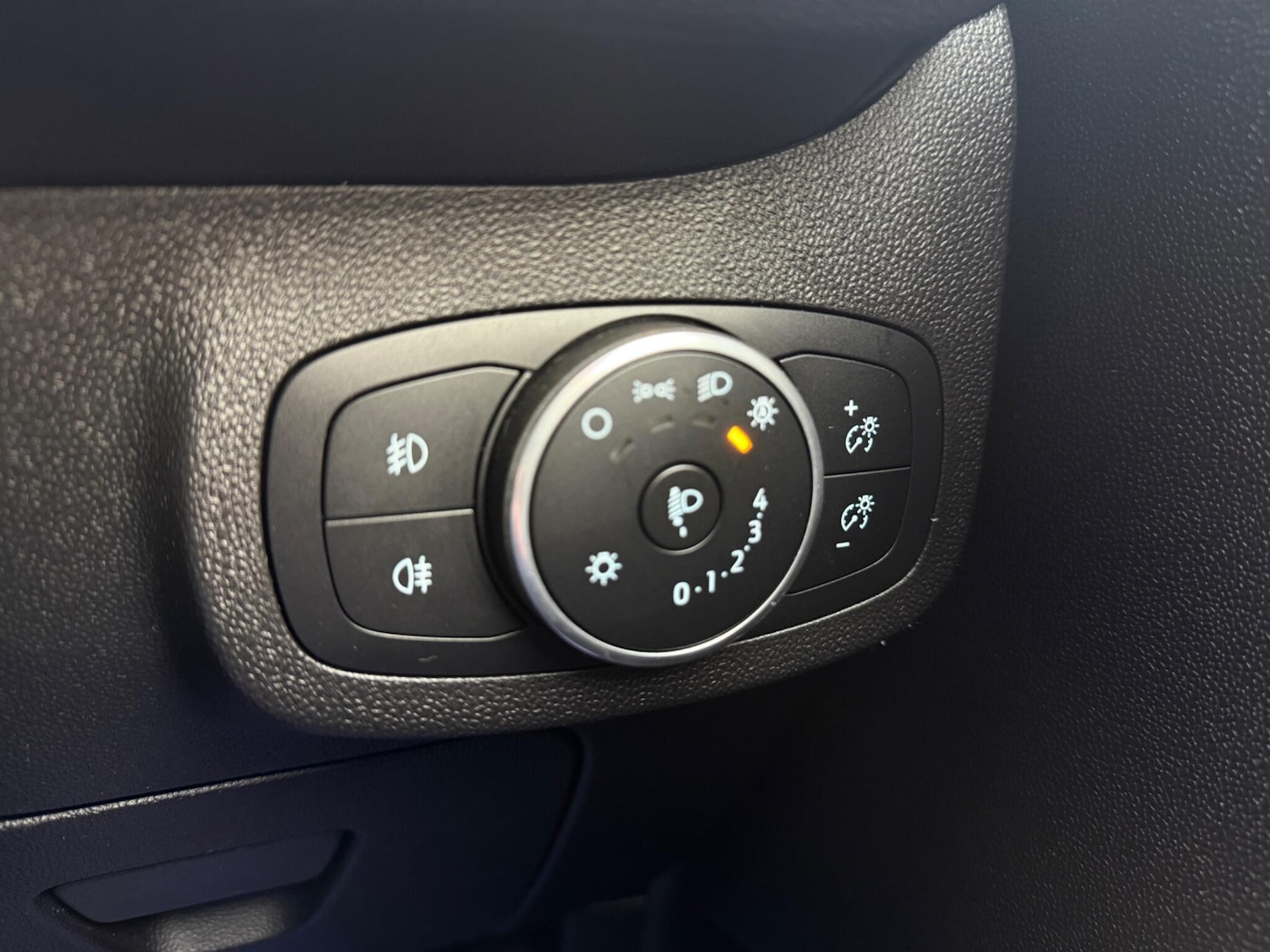 Used Ford Fiesta for sale - 77882585: Photo 28