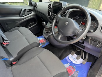 Used Peugeot Partner 2018 for sale - 78572695: Photo