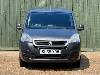 Used Peugeot Partner 2018 for sale - 78572695: Photo