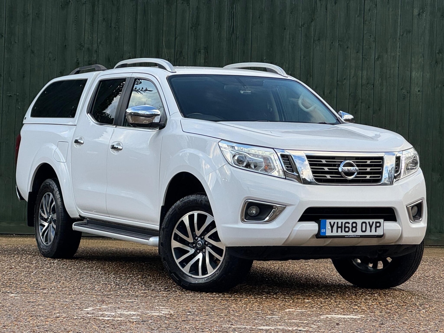 Used Nissan Navara 2018 for sale - 77625937: Photo 1