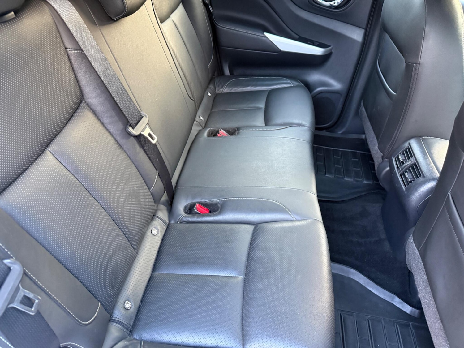 Used Nissan Navara 2018 for sale - 77625937: Photo 20