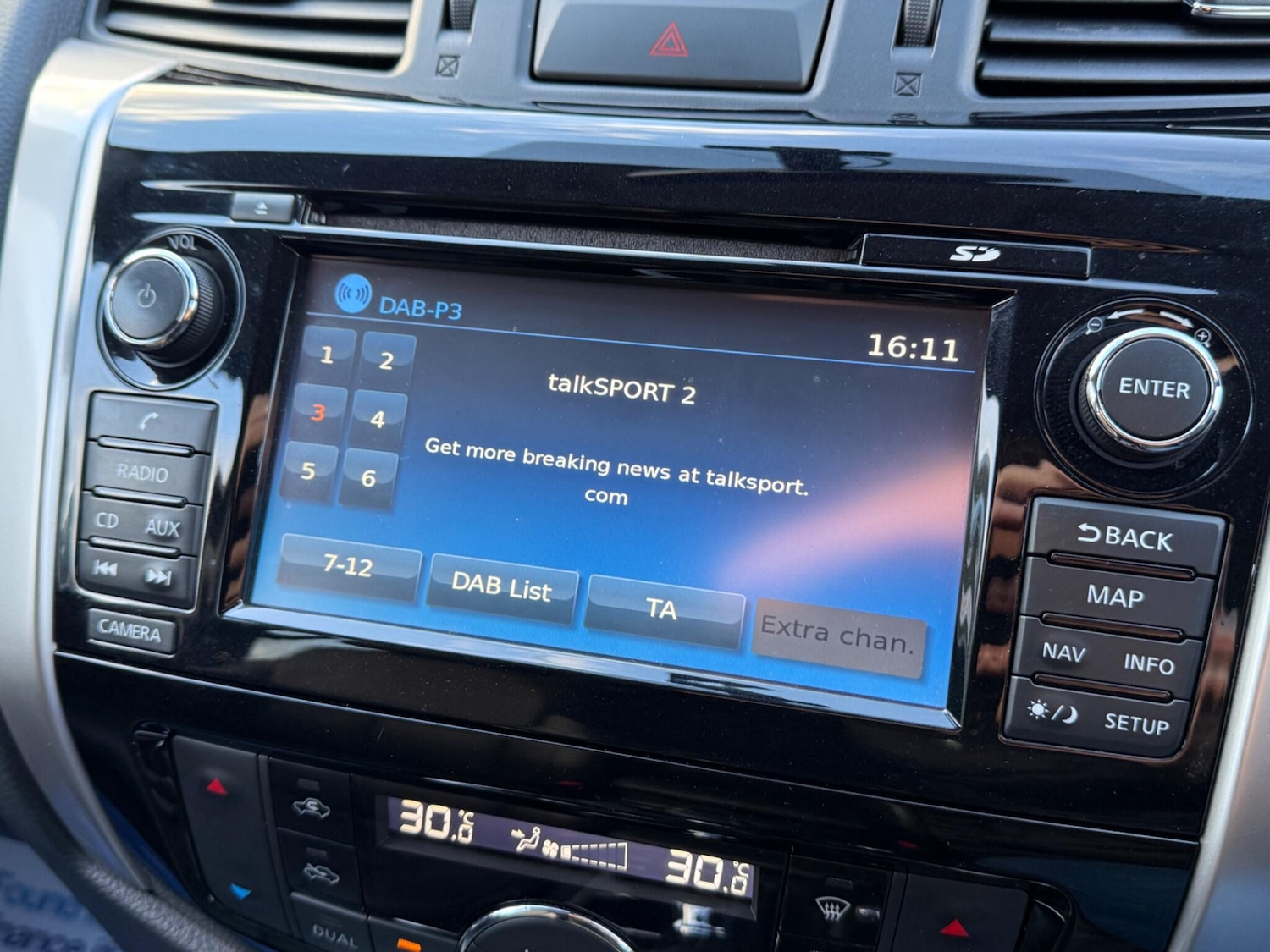 Used Nissan Navara 2018 for sale - 77625937: Photo 22