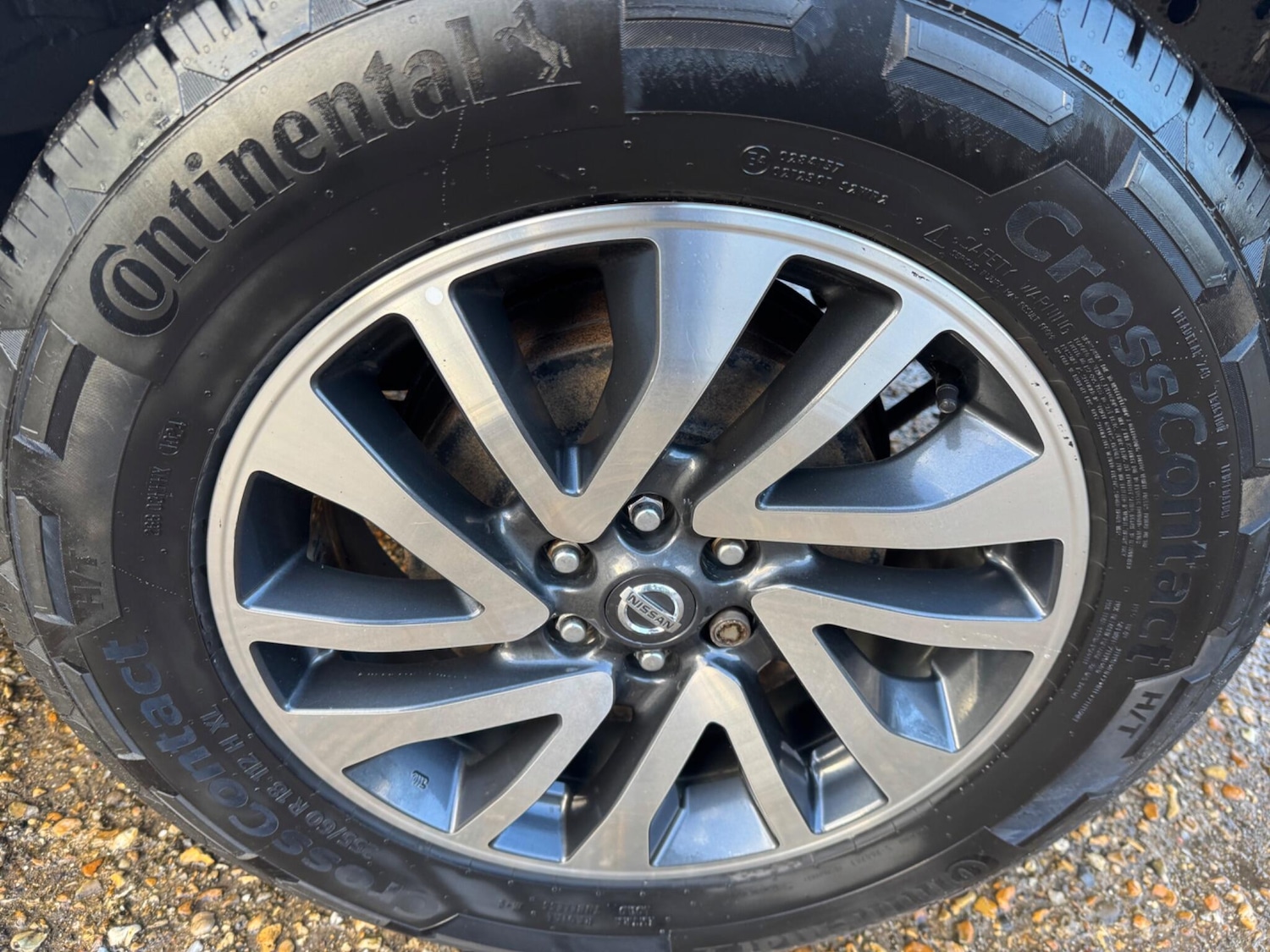 Used Nissan Navara 2018 for sale - 77625937: Photo 38