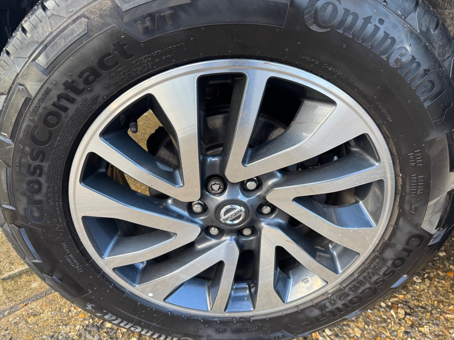 Used Nissan Navara 2018 for sale - 77625937: Photo 39