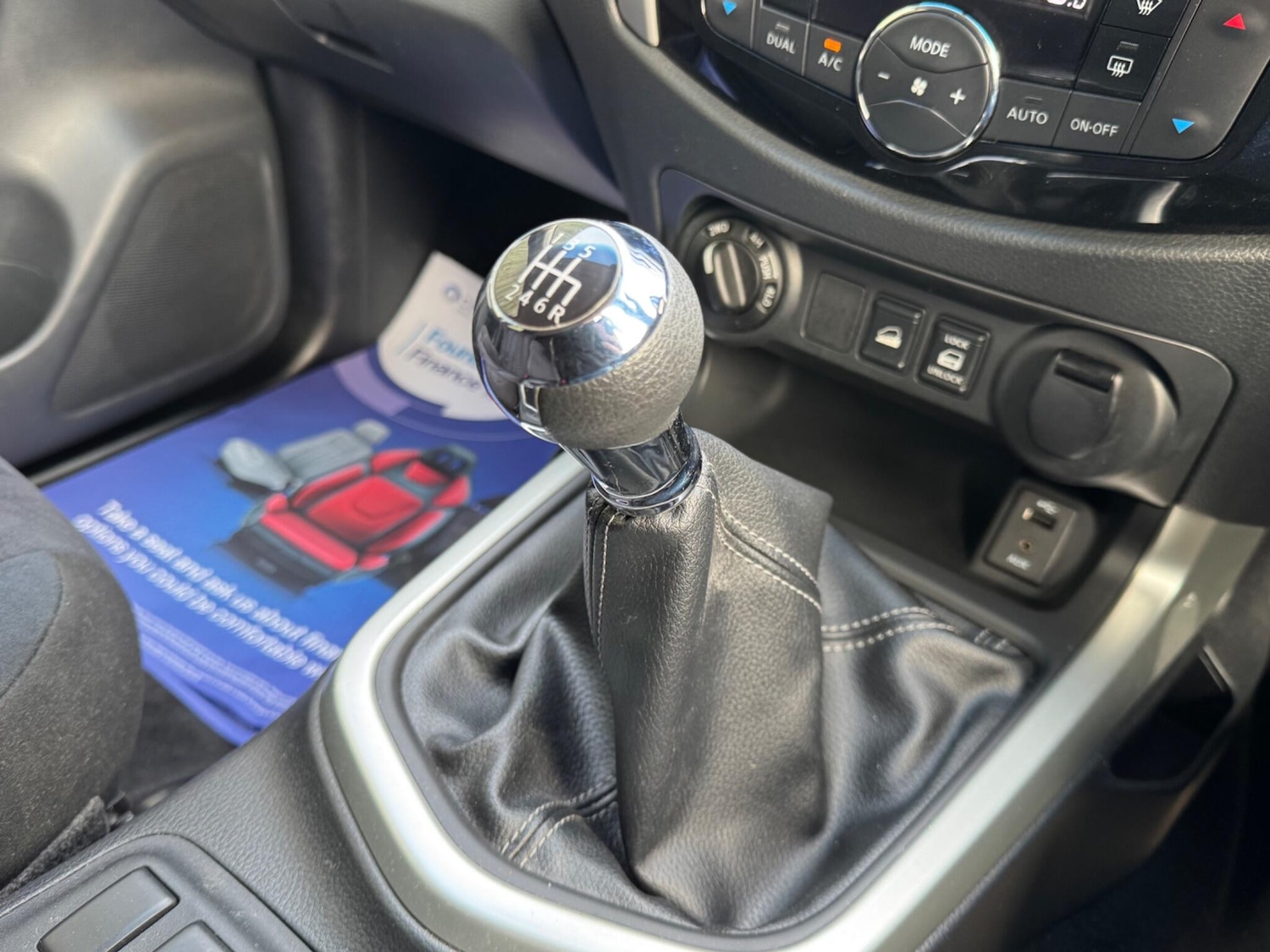 Used Nissan Navara 2017 for sale - 77082074: Photo 24