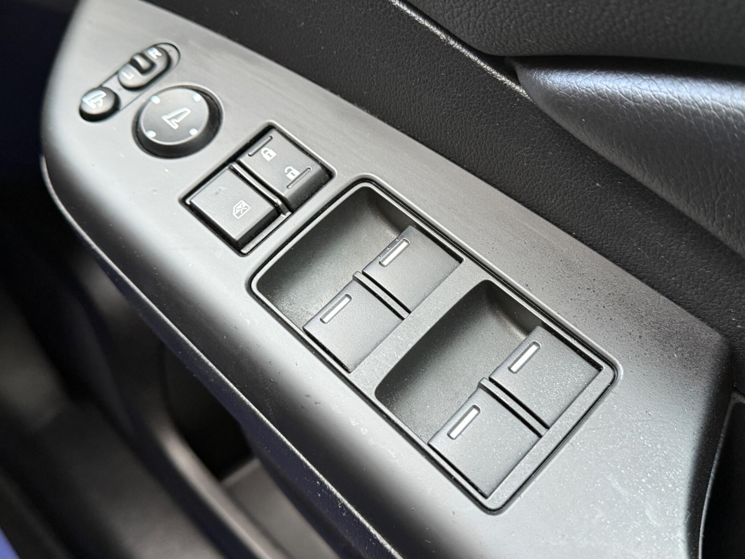 Used Honda CR-V 2017 for sale - 76573162: Photo 32