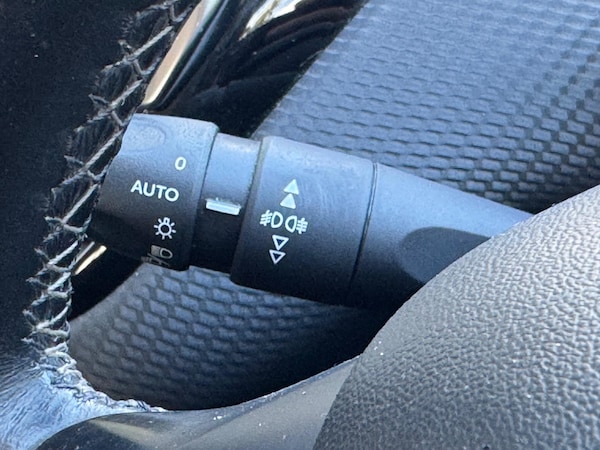 Used Peugeot 2008 2016 for sale - 76042947: Photo 18