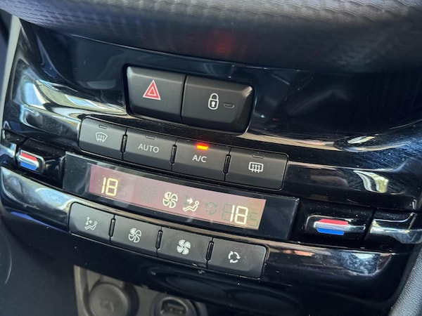 Used Peugeot 2008 2016 for sale - 76042947: Photo 20