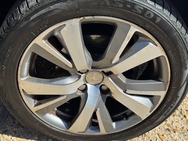Used Peugeot 2008 2016 for sale - 76042947: Photo 28