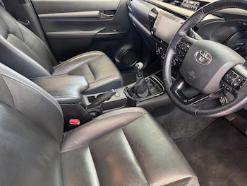 Used Toyota Hilux 2021 for sale - 79441721: Photo