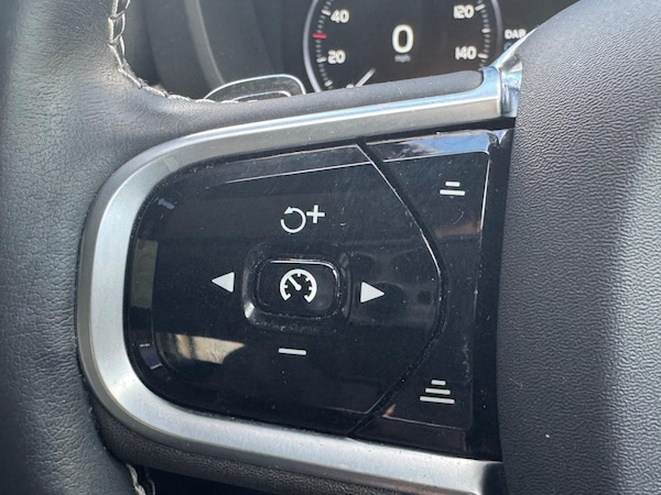 Used Volvo XC60 2019 for sale - 76215347: Photo 32