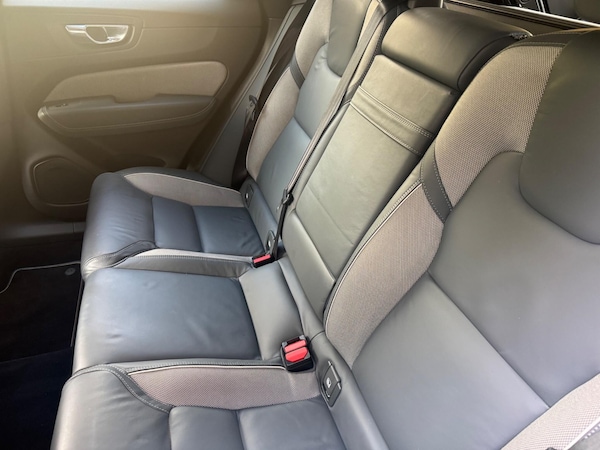 Used Volvo XC60 2019 for sale - 76215347: Photo 8