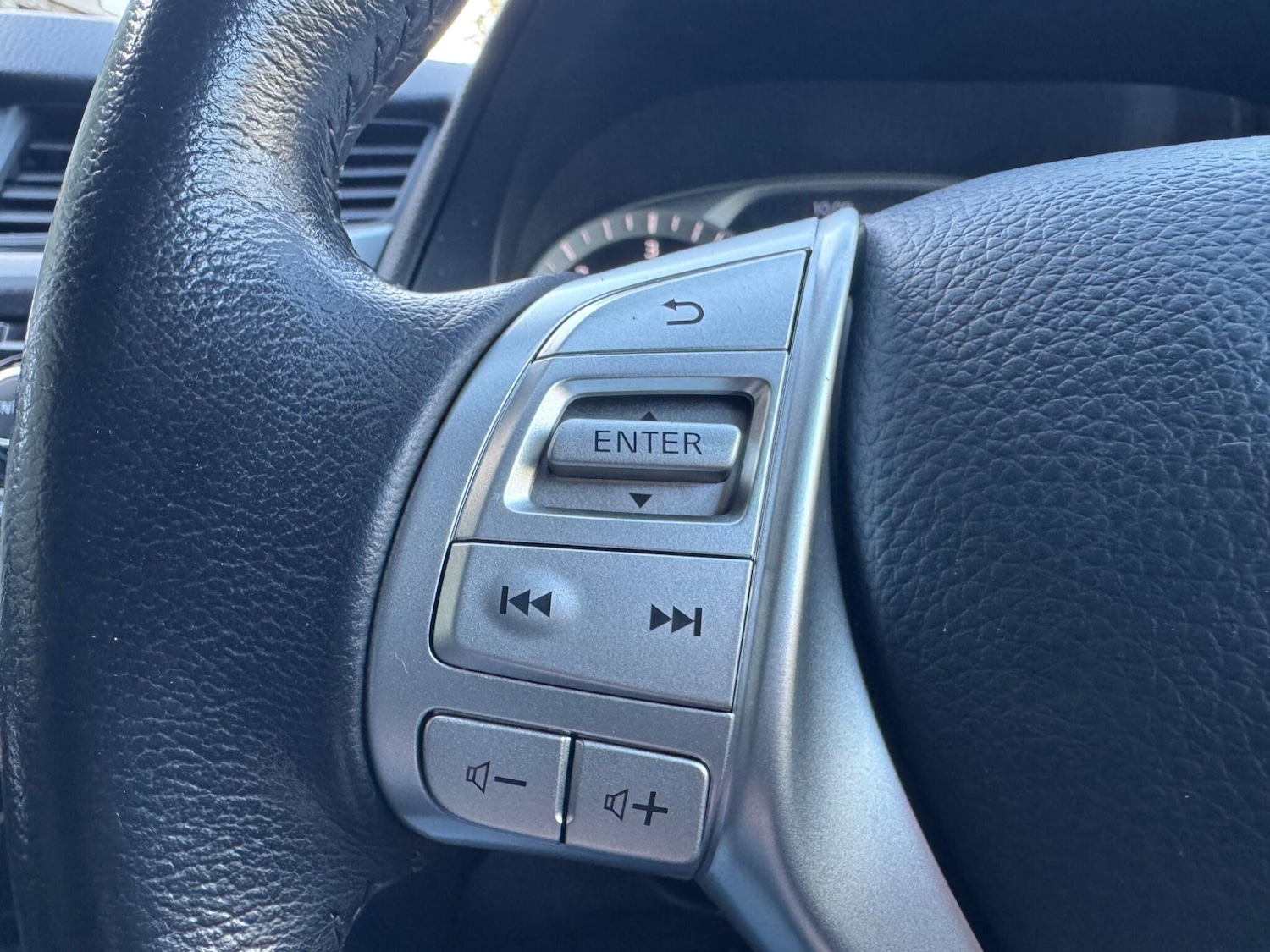 Used Nissan Navara 2018 for sale - 76899313: Photo 19