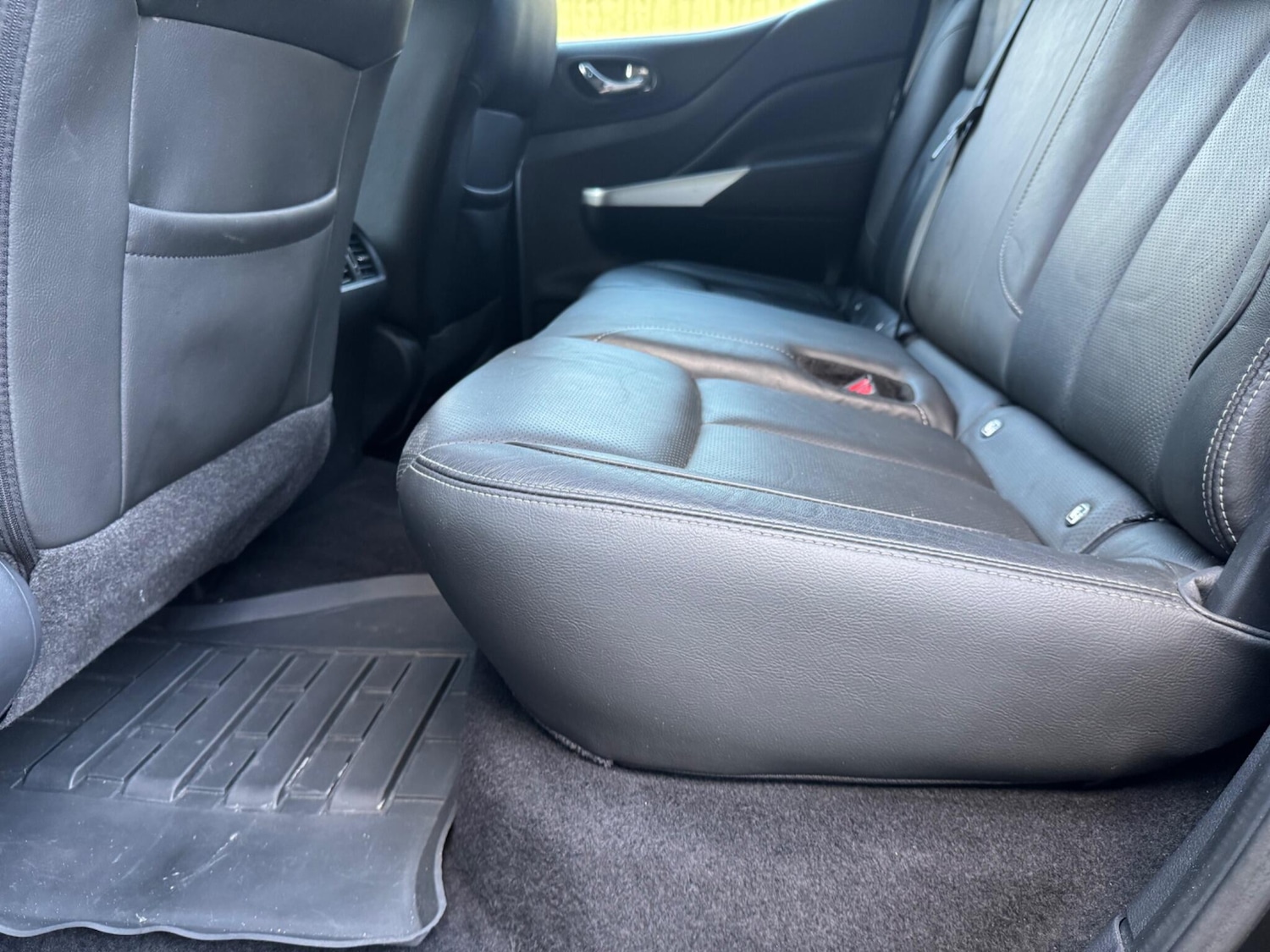 Used Nissan Navara 2018 for sale - 76899313: Photo 36