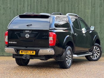 Used Nissan Navara 2018 for sale - 76899313: Photo
