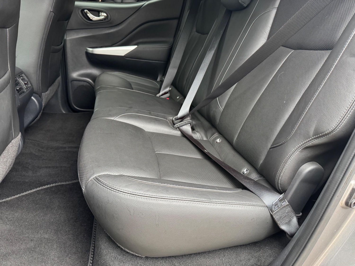 Used Nissan Navara 2019 for sale - 77794400: Photo 41