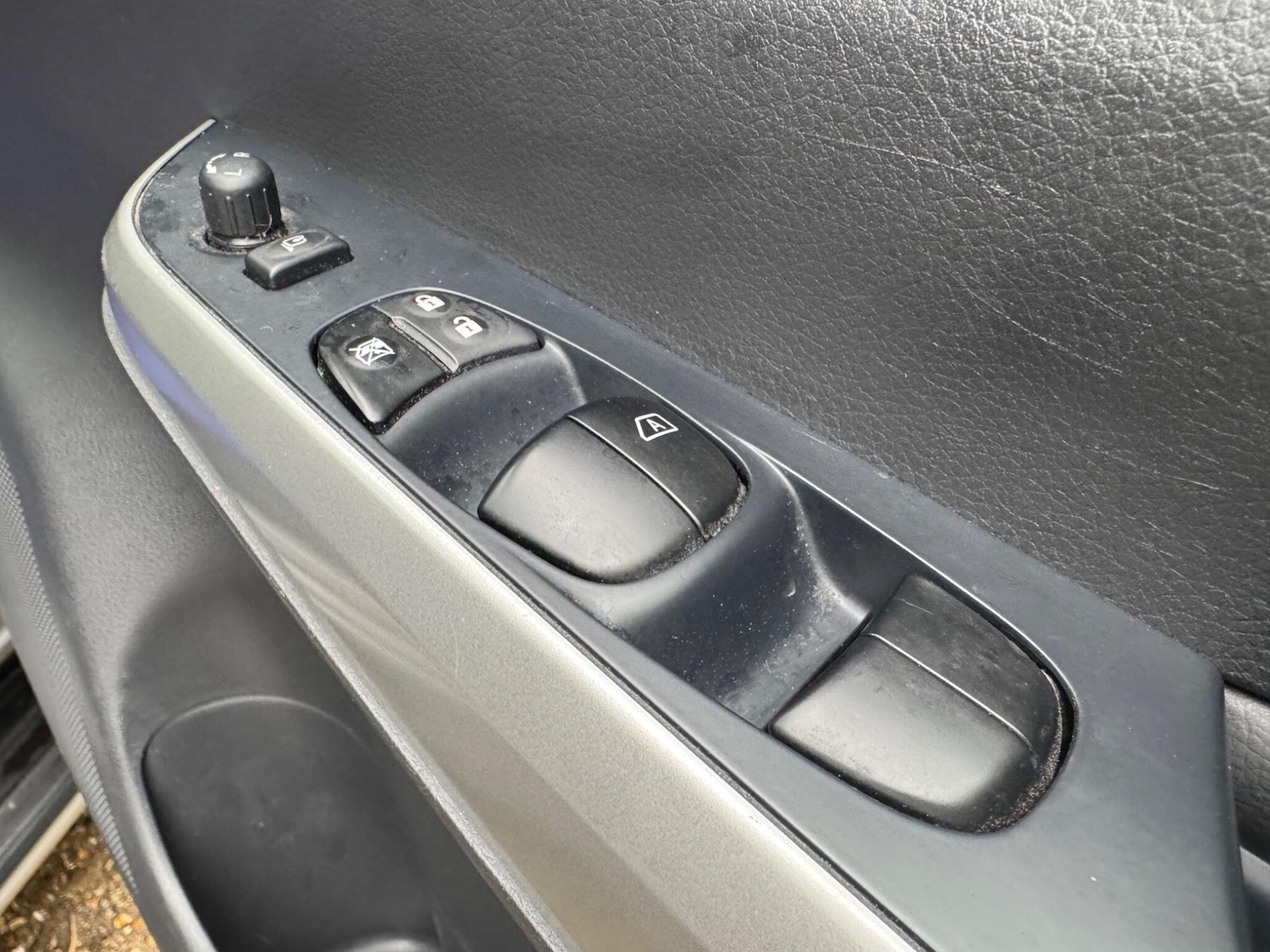 Used Nissan Navara 2019 for sale - 77794400: Photo 44