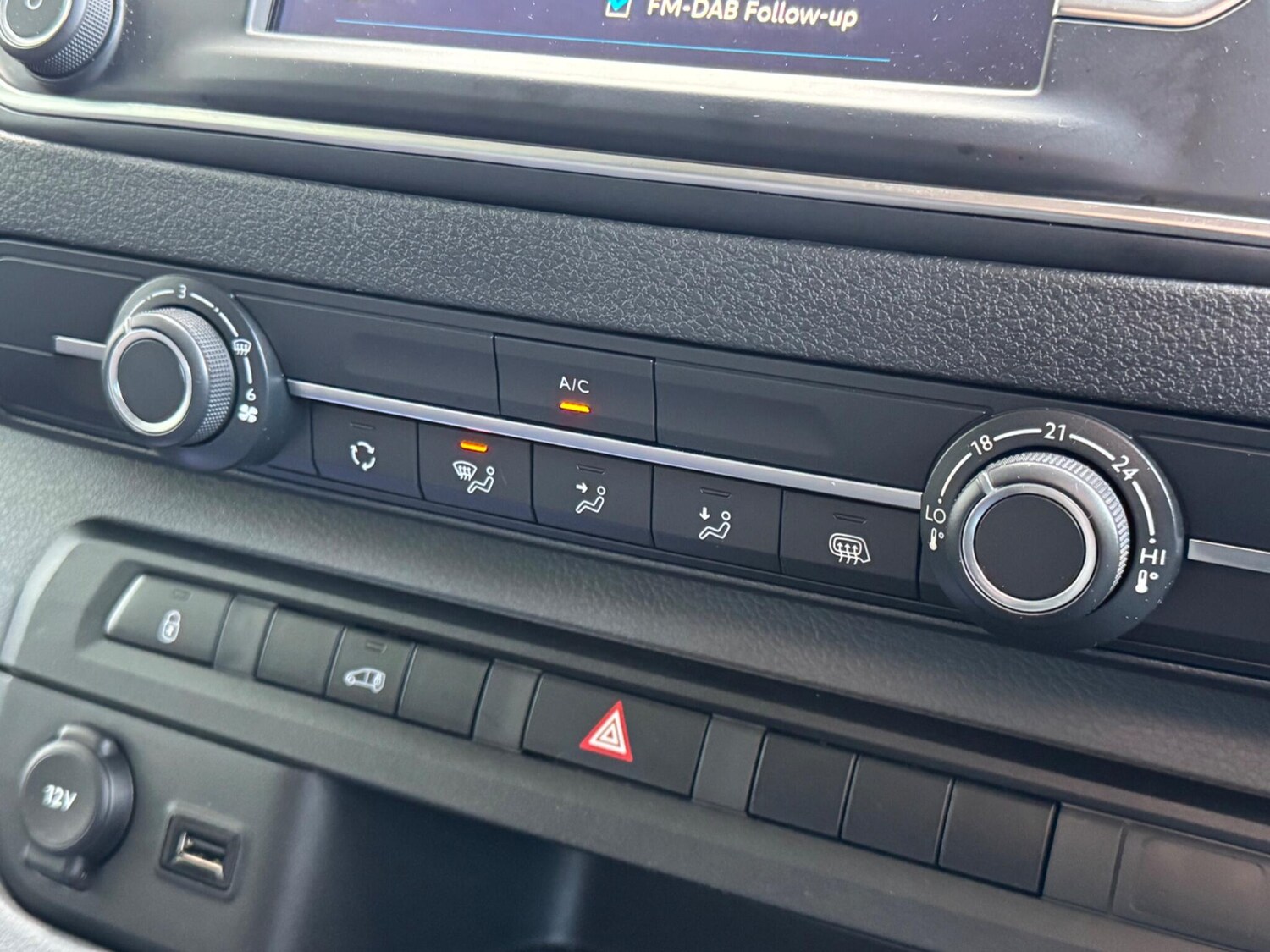 Used Peugeot Expert 2022 for sale - 77807686: Photo 39