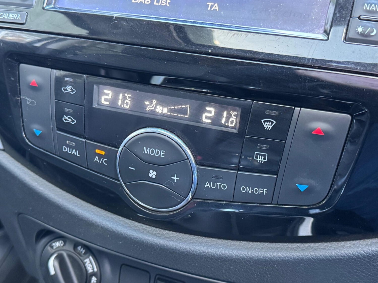 Used Nissan Navara 2017 for sale - 78034128: Photo 18