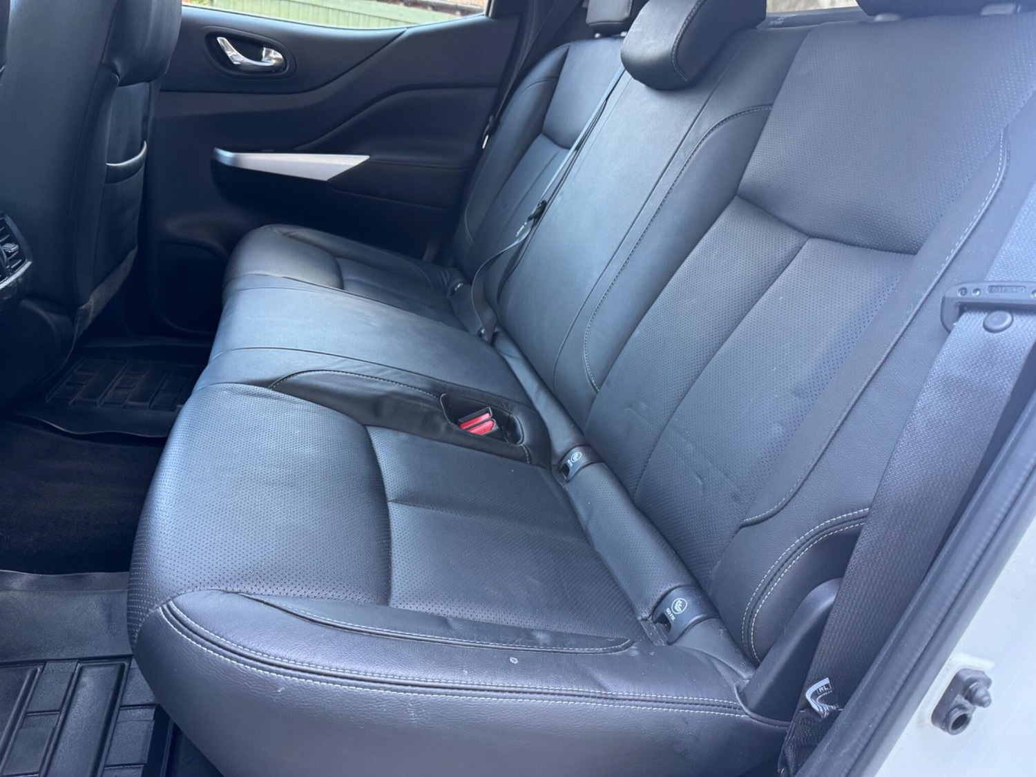 Used Nissan Navara 2017 for sale - 78034128: Photo 35