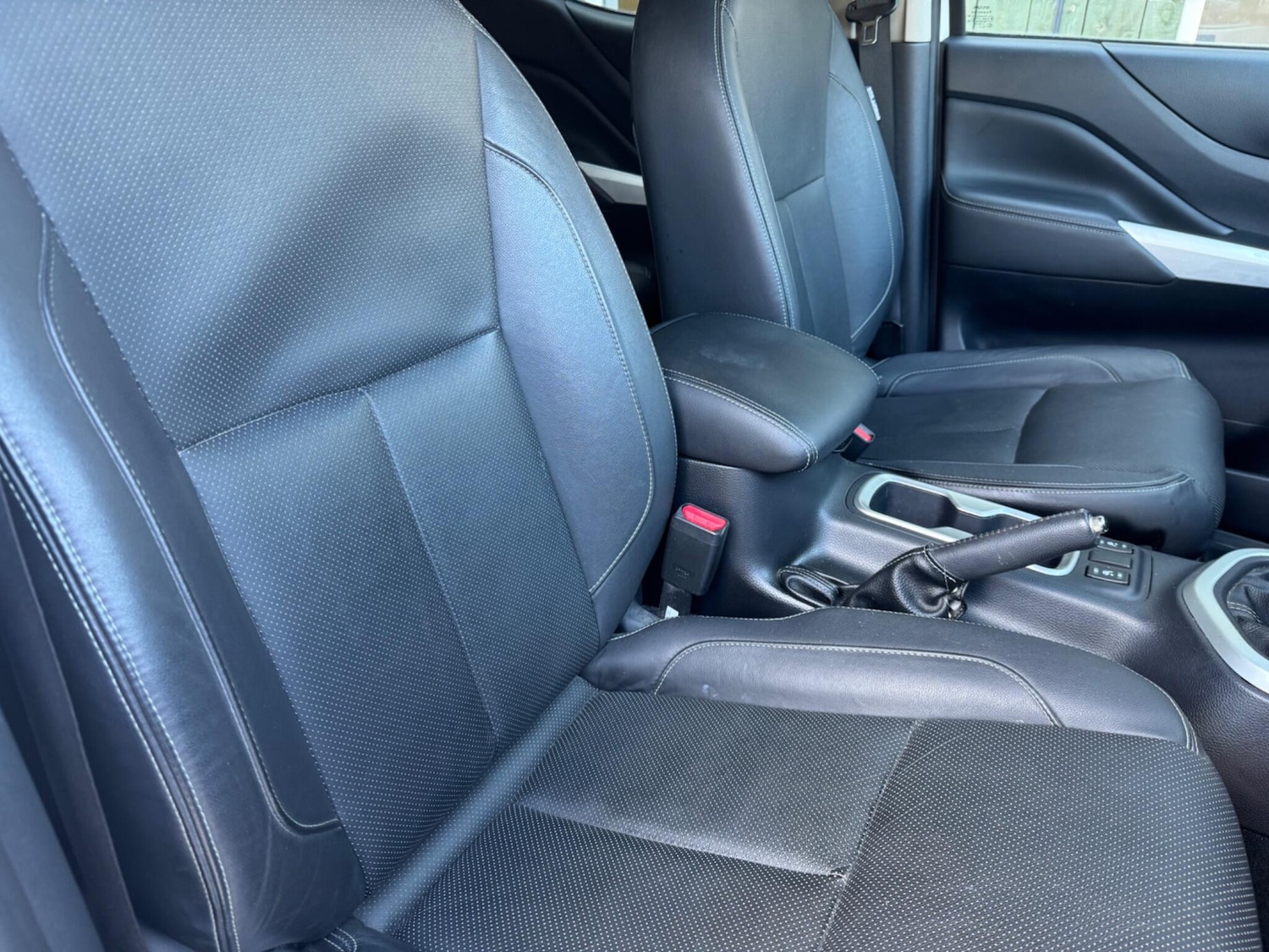 Used Nissan Navara 2017 for sale - 78034128: Photo 48