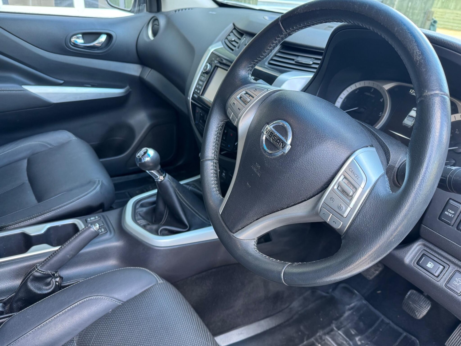 Used Nissan Navara 2017 for sale - 78034128: Photo 5