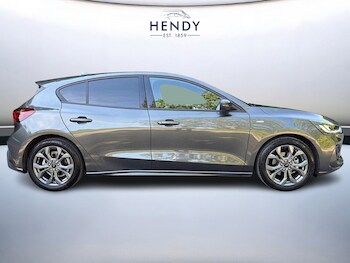 Used Ford Focus 2025 for sale - 79198800: Photo